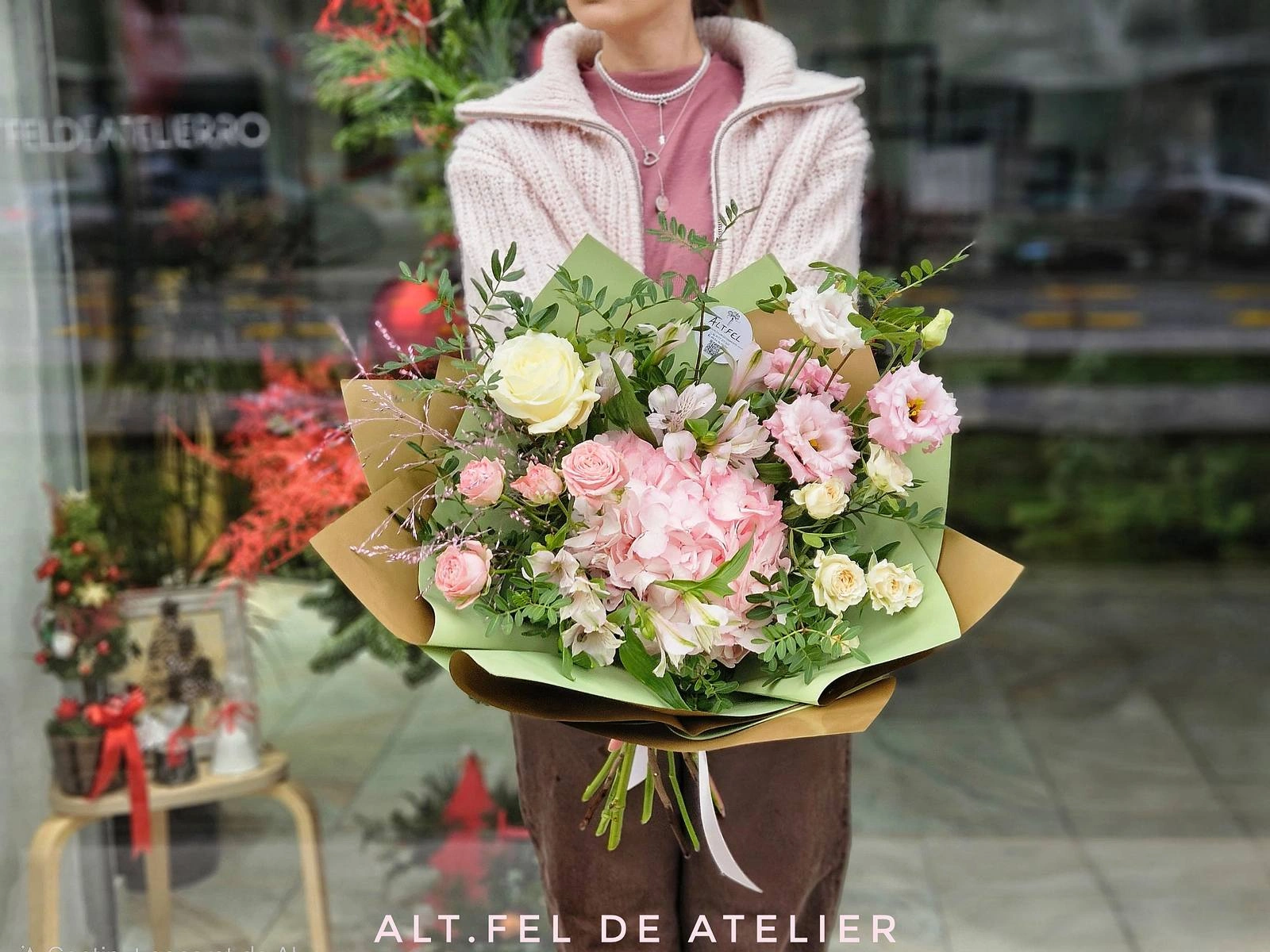 Buchet Winter Soft Pastel - imagine 2