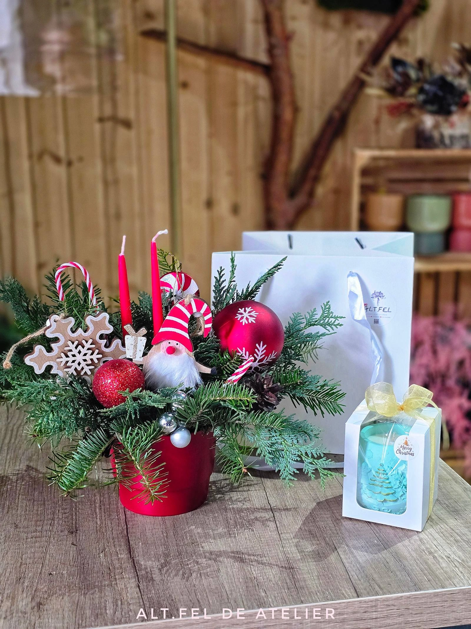 Set cadou Aranjament Craciun + Lumanare artizanala